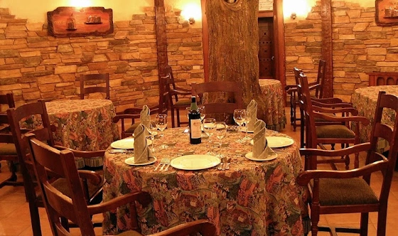 Фото №1 зала Ресторан «У дуба»