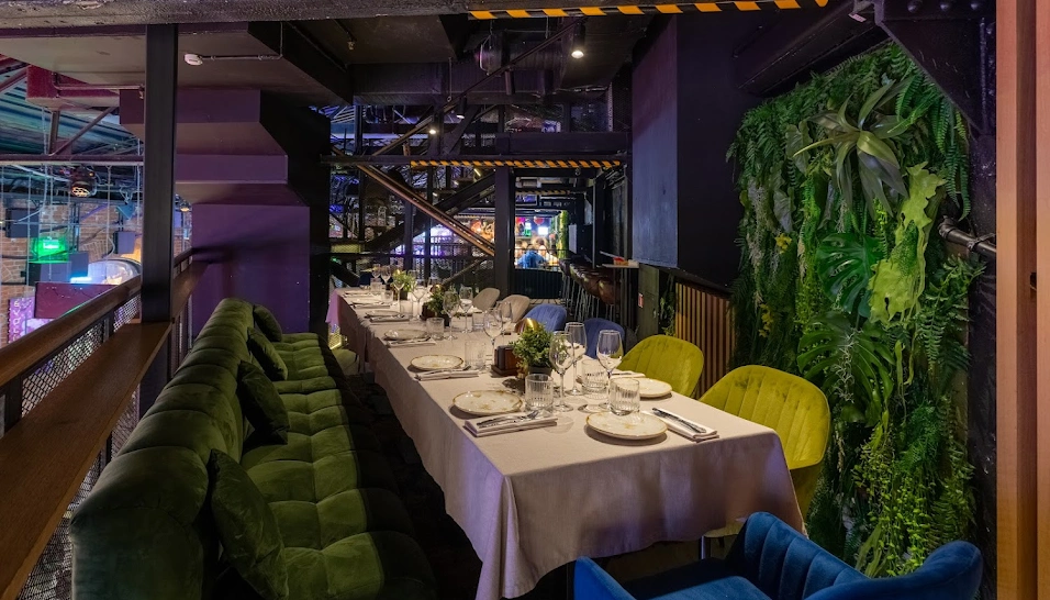 Фото №2 зала 2 этаж, вип зона №2 