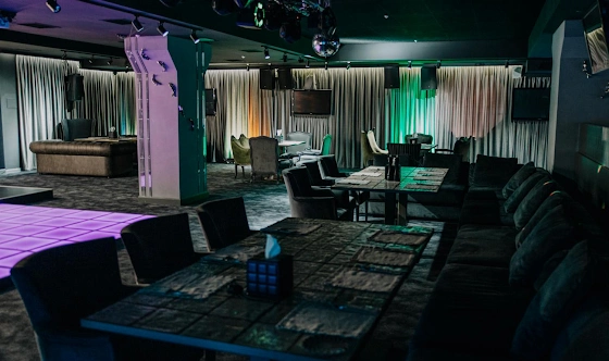 Фото №3 зала Караоке-бар