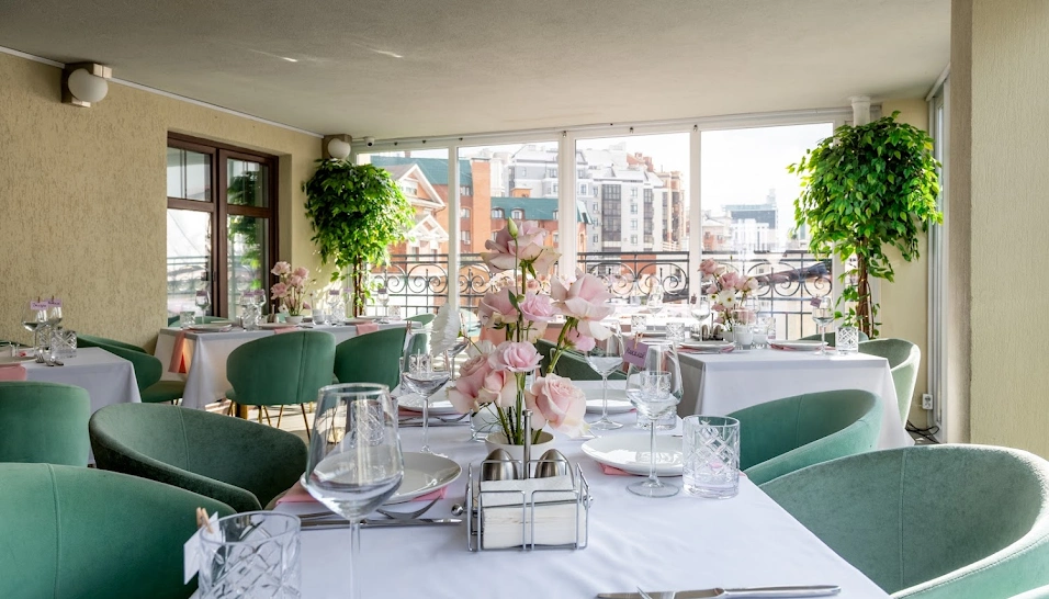 Фото №4 зала Терраса с панорамными окнами