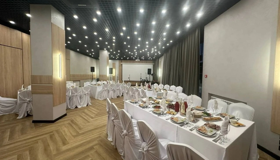 Фото №1 зала Зал "Премьер"