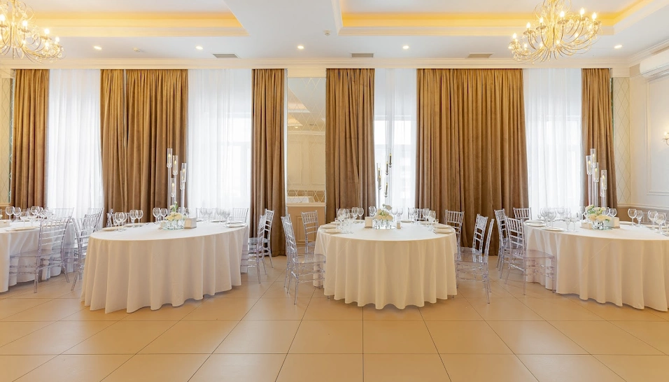 Фото №14 зала Банкетный зал «Классика»