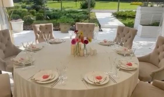 Фото №2 зала Открытый шатер у бассейна