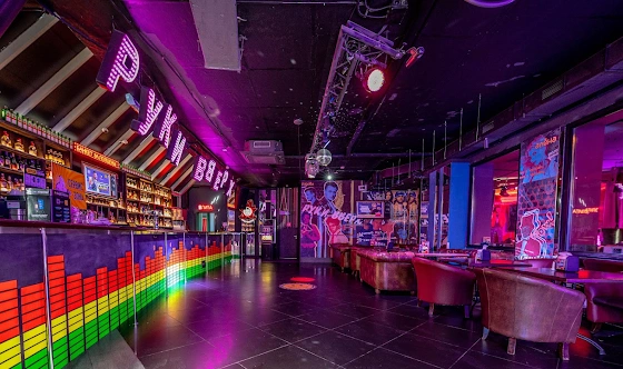 Фото №1 зала Танцпол и караоке 