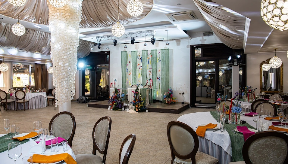 Фото №10 зала Ресторан «Жардин»