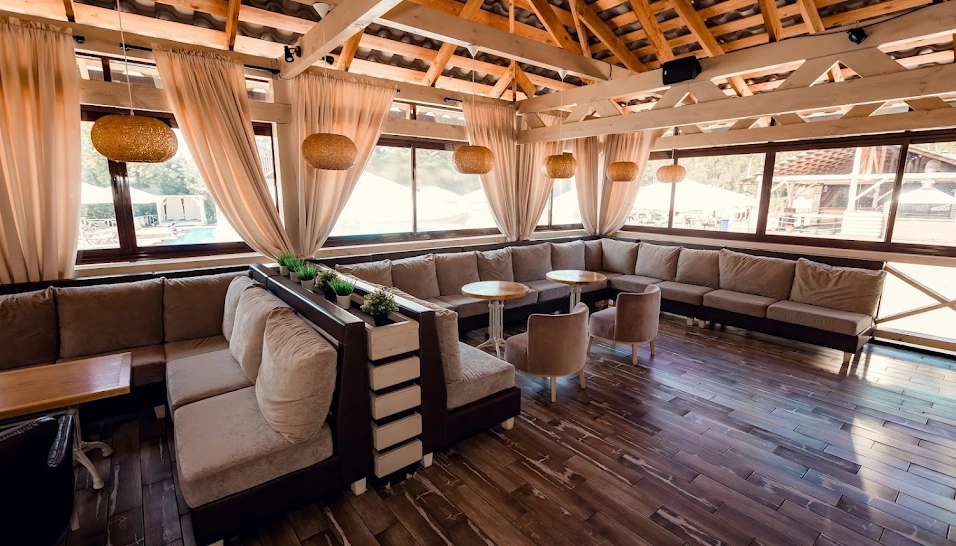 Фото №3 зала Летняя веранда