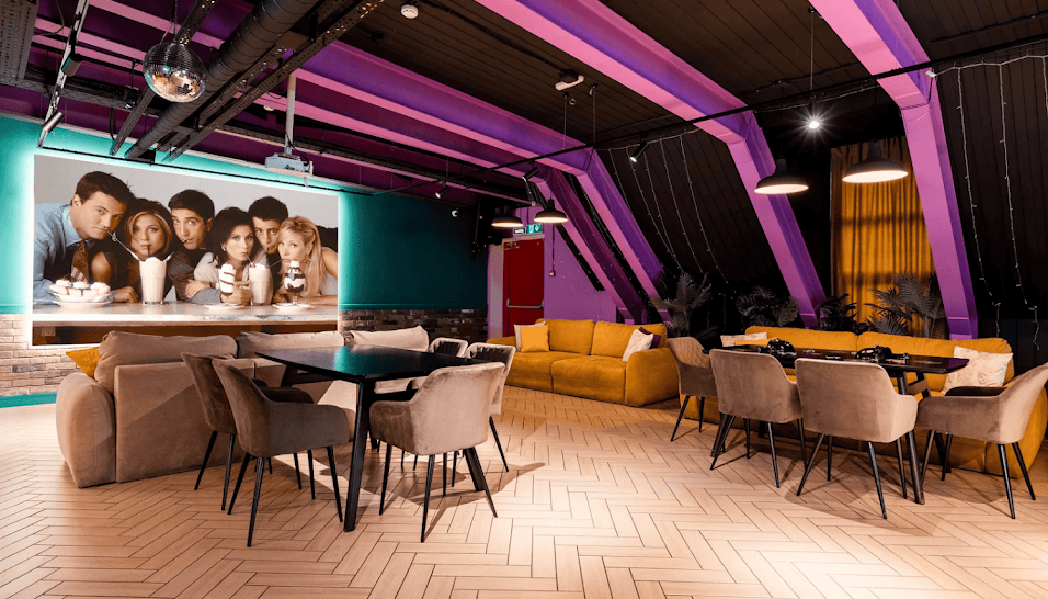 Фото №8 зала Зал "Френдс"