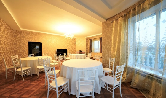 Фото №4 зала  "Замок на Неве"