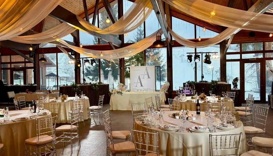 Фото №1 зала Шале на склоне