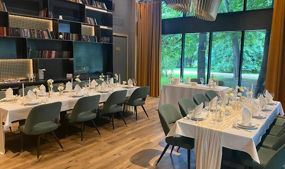 Фото №15 зала Зал «Библиотека» 