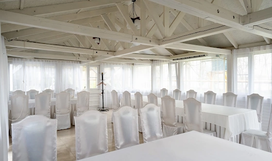 Фото №2 зала Закрытая беседка