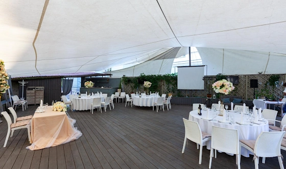 Фото №2 зала Летняя веранда