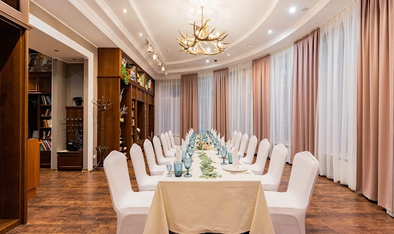 Фото №2 зала Зал "Библиотека"