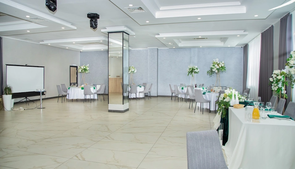 Фото №15 зала Ресторан «Амакс»