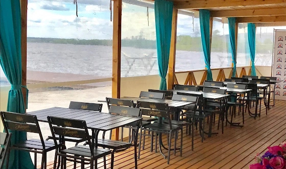 Фото №3 зала Веранда у бара «На причале»