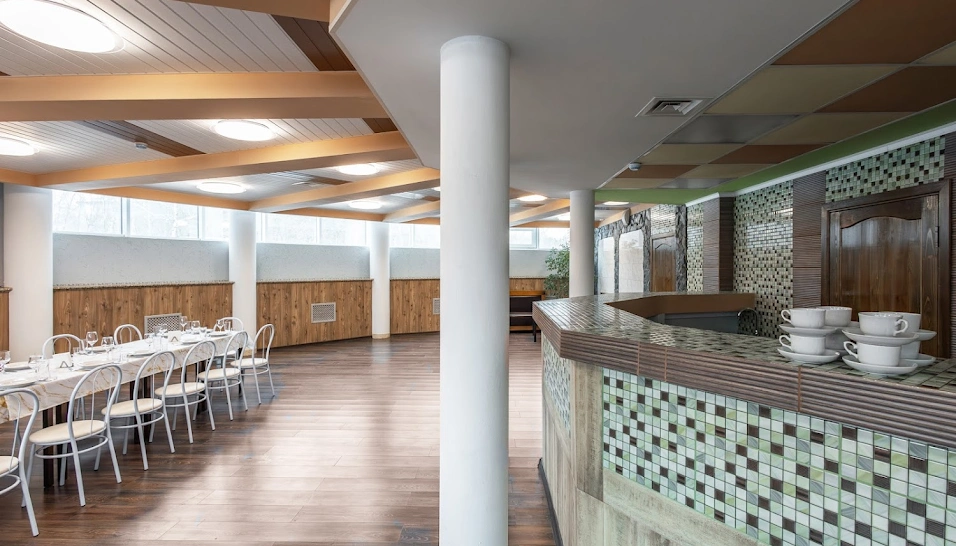 Фото №7 зала Зал с камином