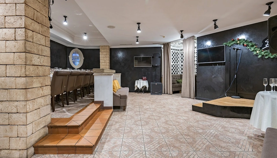 Фото №3 зала Караоке-зал