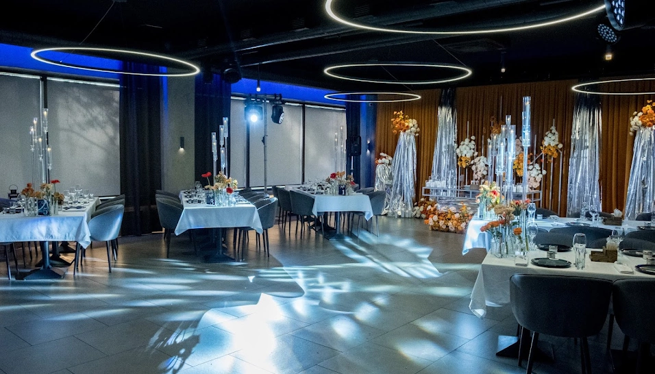 Фото №2 зала Ресторан