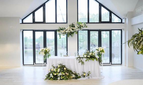 Фото №1 зала Банкетный зал "Аристократ"