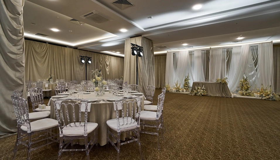 Фото №18 зала Зал «Губернаторский»