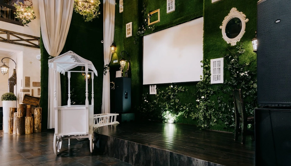 Фото №13 зала Зал «Средневековый»