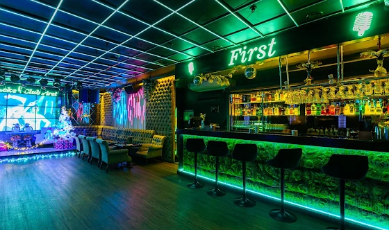 Фото №6 зала Караоке- клуб