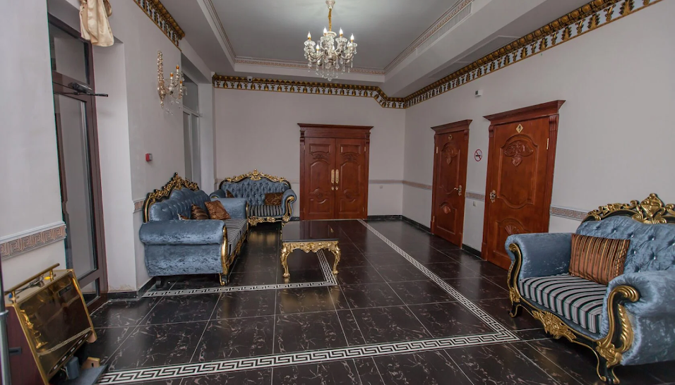 Фото №14 зала Зал «Версаче»