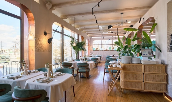 Фото №11 зала Нижняя палуба