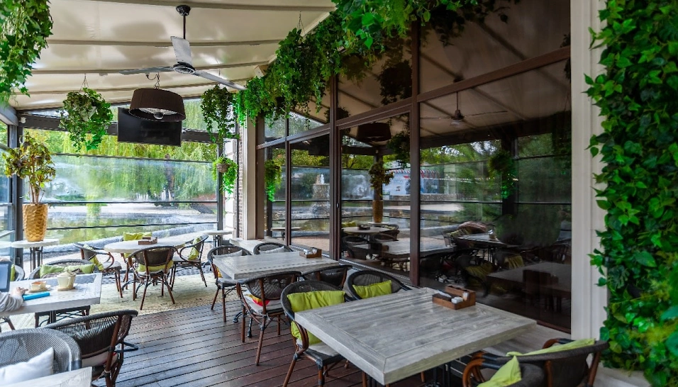 Фото №2 зала Летняя веранда