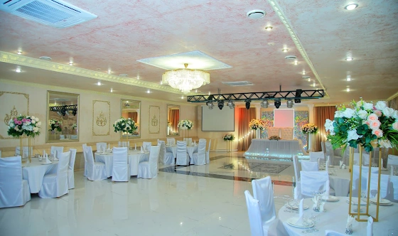 Фото №13 зала Зал «Версаль»