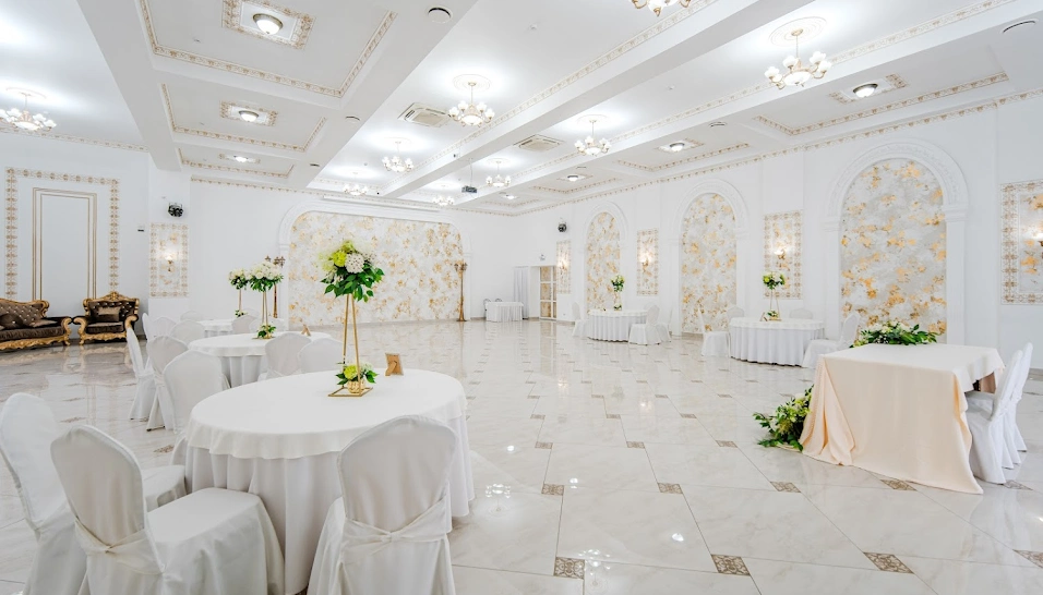 Фото №9 зала Версаль