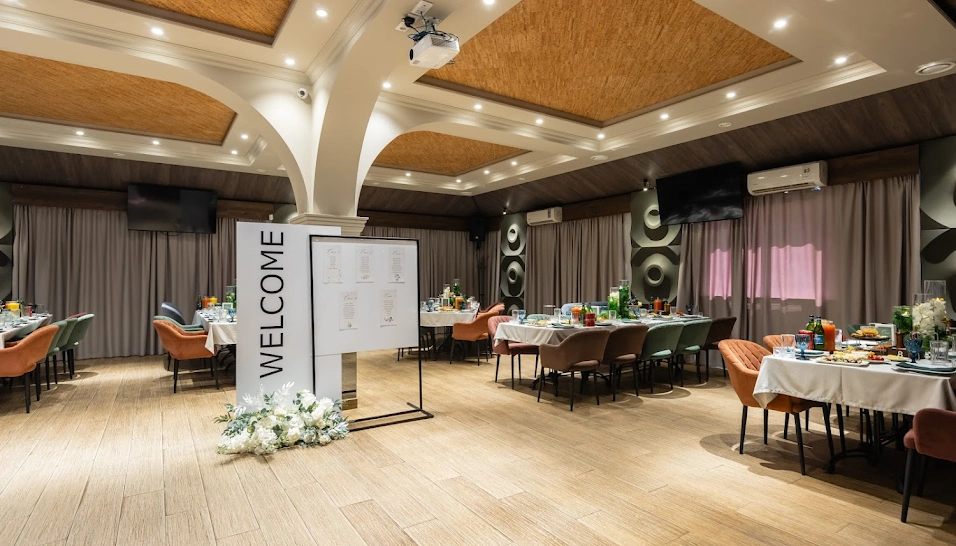 Фото №2 зала Караоке-зал 