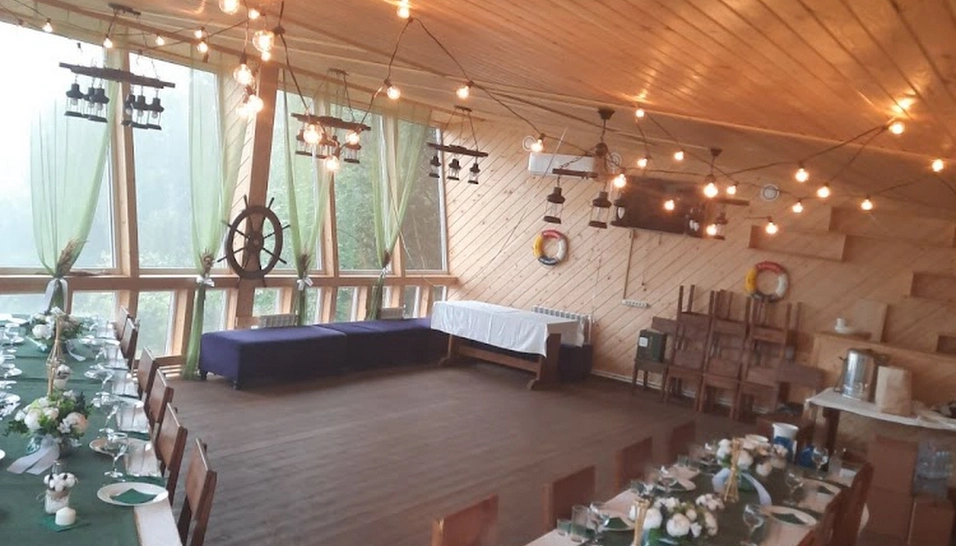 Фото №1 зала Беседка "Кают-Компания"