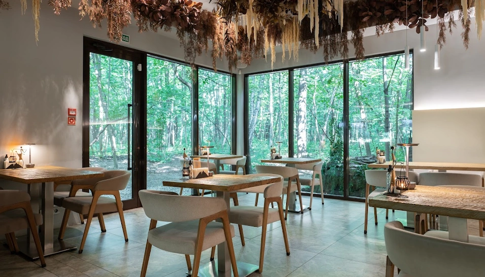 Фото №2 зала Зал ресторана 