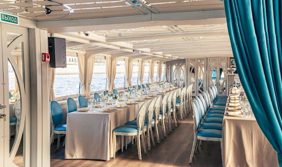 Фото №8 зала Палуба