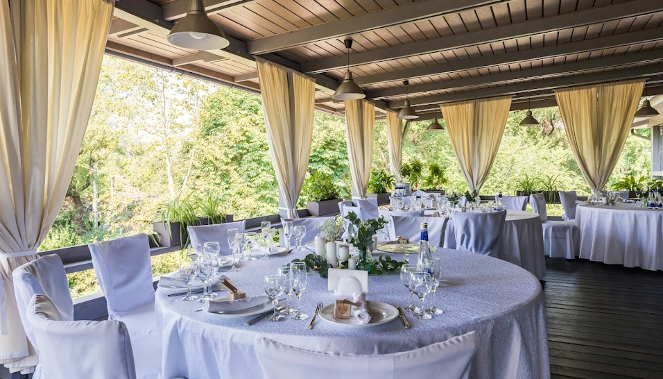 Фото №15 зала Веранда 2 этажа 