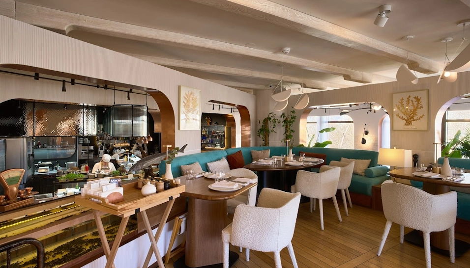 Фото №1 зала Верхняя палуба