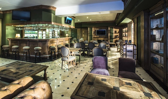 Фото №2 зала  Докер