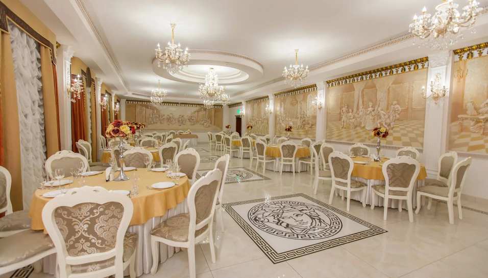 Фото №10 зала Зал «Версаче»