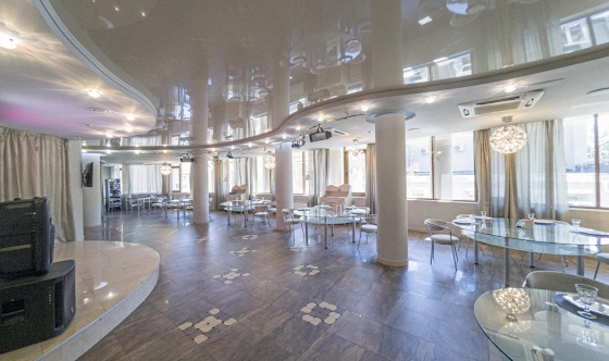 Фото №12 зала Зал ресторана «Жемчужина»