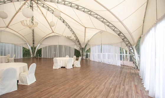 Фото №16 зала Летний шатер с беседкой