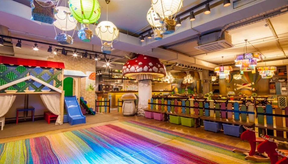 Фото №17 зала Детский зал «Кувшинчик»