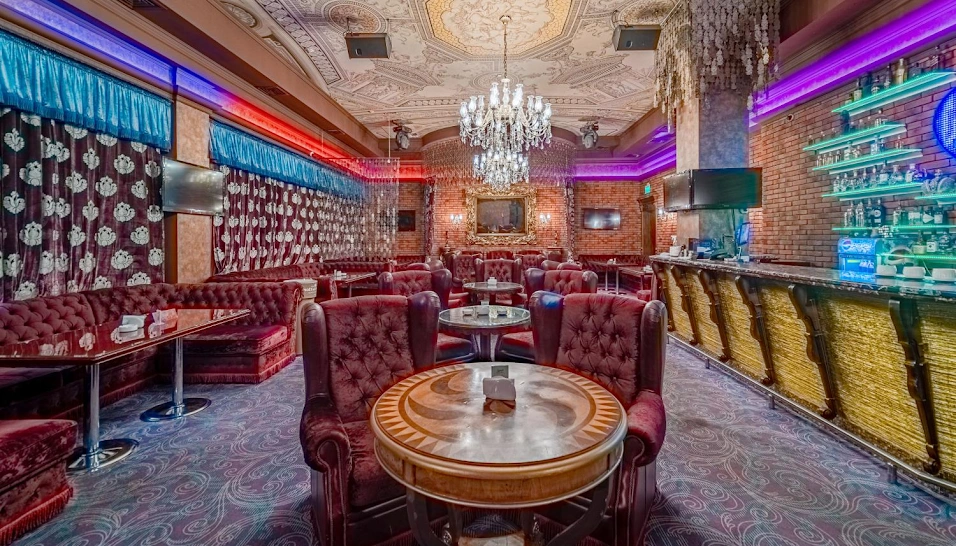 Фото №5 зала Караоке-бар «Кураж»