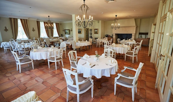 Фото №10 зала Зал "Дача Брассери"