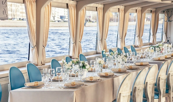 Фото №10 зала Палуба