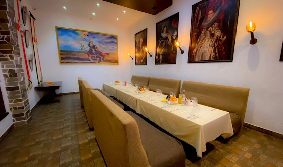 Фото №6 зала Караоке-зал «Средневековый»