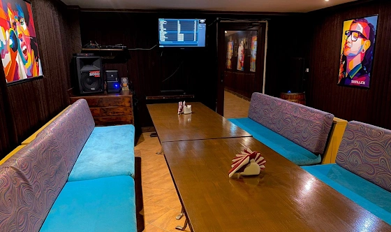 Фото №6 зала Караоке-зал «Поп-арт»