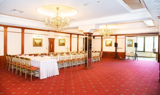 Фото №10 зала Банкетный зал «Петровский»