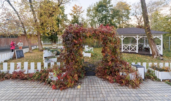 Фото №5 зала Беседка малая