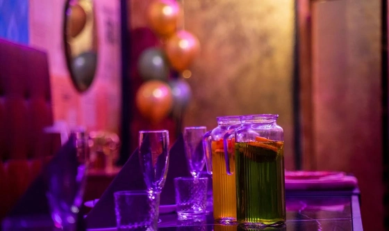 Фото №15 зала Лофт «Слово пацана»